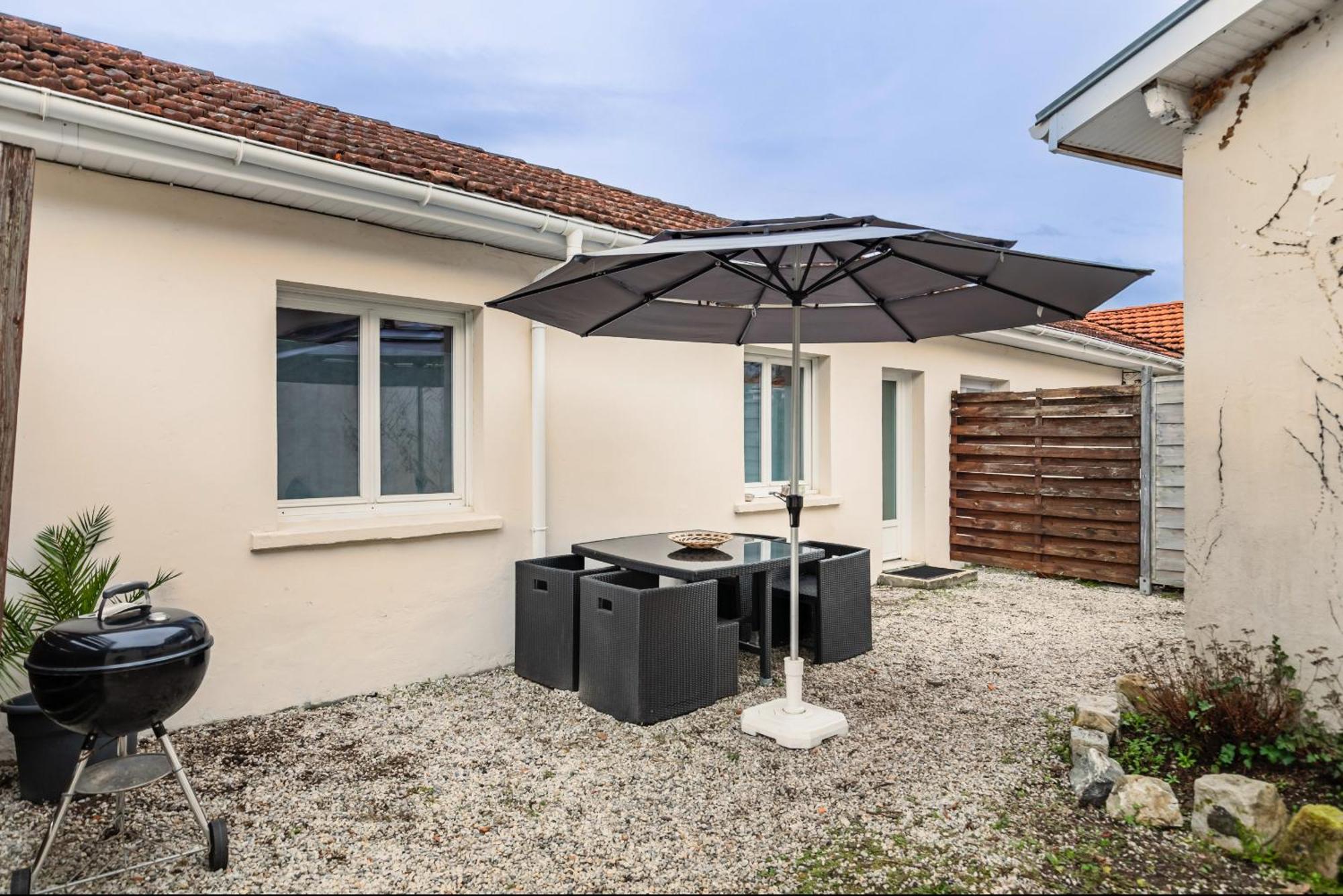 Maisonnette Jardin Merignac Villa Екстериор снимка